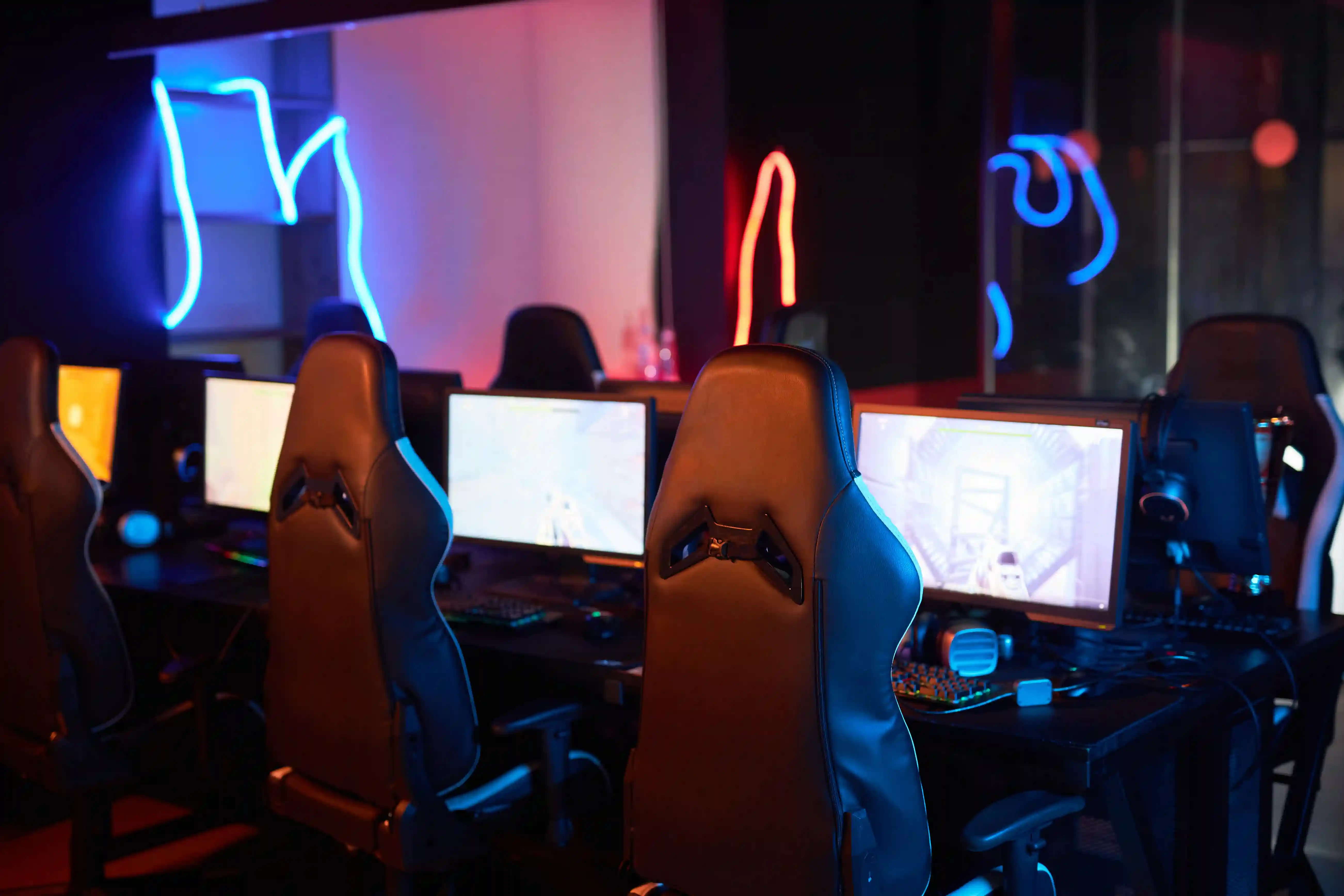 Dynovora Gaming Club